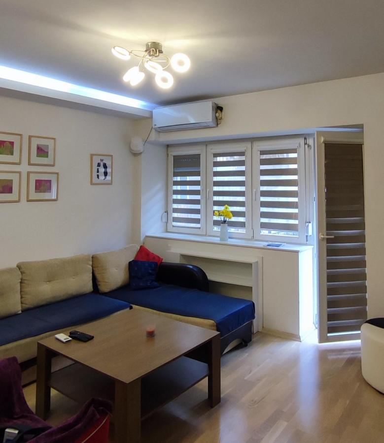 Skopje Contemporary Apartment Bagian luar foto